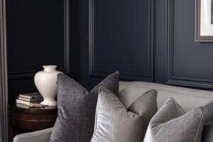 17 Navy and Grey Living Room Ideas That Feel Elegant and Surprisingly Warm